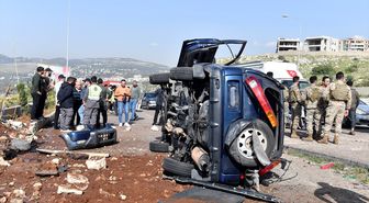 İsrail ordusunun Lübnan'da bir aracı hedef aldığı saldırıda 1 kadın hayatını kaybetti