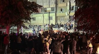 İsrail Savunma Bakanı, ateşkesin ardından ilk kez Lübnan'ın başkenti Beyrut'a saldırı düzenlediklerini duyurdu