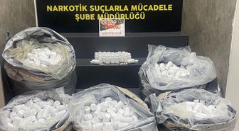 İzmir'de aracında uyuşturucu hap ele geçirilen şüpheli tutuklandı