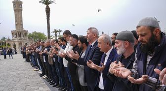 İzmir ve çevre illerde Kahramanmaraş'taki okul saldırısında yaşamını yitirenler için gıyabi cenaze namazı kılındı