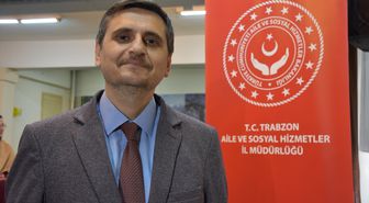 Kadına yönelik şiddet mağdurlarının başvuracağı yöntemler tiyatro sahnesinde