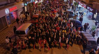 Kahramanmaraş'taki saldırıda hayatını kaybeden öğretmen ve öğrenciler Turgutlu'da sessiz yürüyüşle anıldı