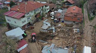Kastamonu'da çöken ahırda 4 büyükbaş telef oldu