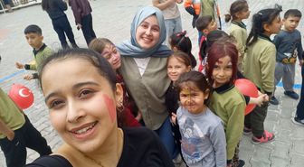 Kastamonu'da öğrenciler, Geleneksel Sokak Oyunları Şenliği ile '23 Nisan'ı kutladı