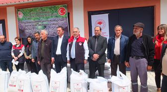 Keban'da 40 çiftçiye nohut tohumu desteği