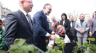 Kestel'de çiftçiye kaliteli ahududu üretmesi için 6 bin fidan dağıtıldı