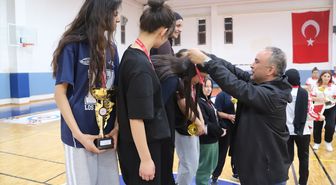 Konya'da 23 Nisan'a özel curling müsabakası düzenlendi