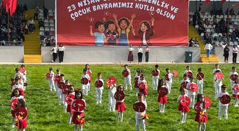 Kumluca'da 23 Nisan Ulusal Egemenlik ve Çocuk Bayramı kutlandı