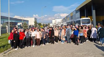 Manisa'da tekstil fabrikası çalışanlarından maaş eylemi