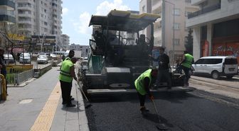 Mardin Büyükşehir Belediyesi asfalt ve yol yenileme çalışmalarına devam ediyor