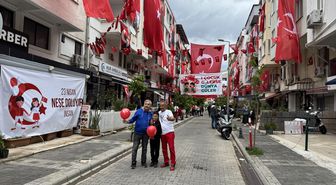 Marmaris'te '23 Nisan Sokağı'nda bayram coşkusu yaşandı