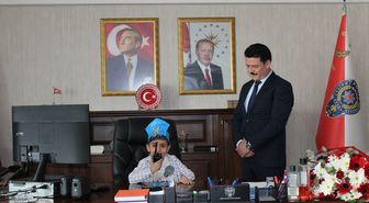 Mersin'de anaokulu öğrencileri, Polis Haftası'nı telsizden kutladı