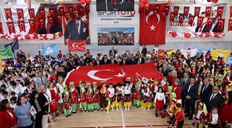 Merzifon'da 23 Nisan Ulusal Egemenlik ve Çocuk Bayramı kutlandı
