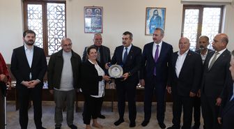 Milli Eğitim Bakanı Tekin, Gaziantep'te cemevi ziyaretinde bulundu