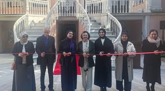 Ressam Hülya Yazıcı'nın retrospektif sergisi, Dolmabahçe Resim Müzesi'nde açıldı
