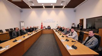 Sakarya Büyükşehir Belediye Başkanı Alemdar, muhtarlarla bir araya geldi