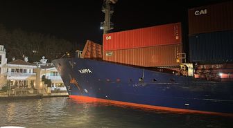 Sarıyer'de karaya oturan konteyner gemisi için kurtarma çalışması başlatıldı