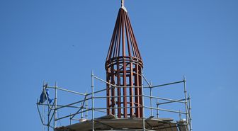 Şeyh Şüceaddin Camisi'nin tarihi minaresi 'hafif külahla' tamamlandı