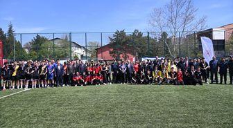 'Sokaklar Bizim' Futbol Turnuvası'nda kupalar sahiplerini buldu