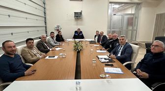 Suşehri Belediye Başkanı Ahmet Ayhan Kayaoğlu, birim müdürleriyle bir araya geldi