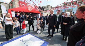TBMM Başkanı Kurtulmuş, "Meclis Bahçesi Çocuk Bahçesi" etkinlik alanını ziyaret etti