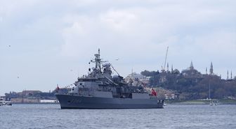TCG Barbaros Fırkateyni 23 Nisan dolayısıyla ziyarete açıldı