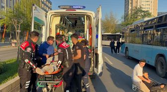 Çorlu'da otobüse çarpan motosiklette 2 yaralı