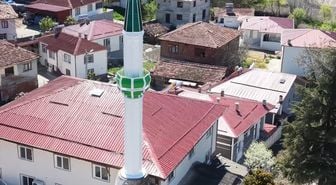 Tokat'ta depremde hasar gördüğü için yıkılan minarenin yerine yenisi yapıldı
