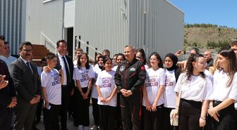 Türkiye'nin ilk astronotu Gezeravcı, Burdur'da öğrencilerle buluştu