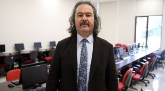 Uzmanından ailelere 'çocuklarınızı dijital dehlizlerde yalnız bırakmayın' uyarısı