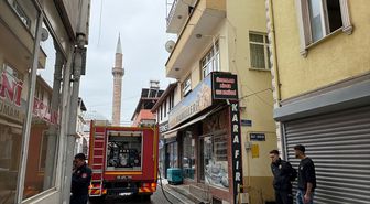 Vezirköprü'de bir evde çıkan yangın söndürüldü