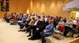 YEE tarafından hazırlanan Yunus Emre Divanı'nın Raif Yelkenci nüshası Berlin'de tanıtıldı