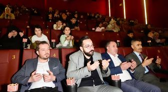 Yetim çocuklar, Hazreti Muhammed'in hayatını anlatan filmi sinemada izledi