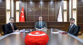Ağrı Valisi Önder Bozkurt, sosyal risk haritaları toplantısına katıldı