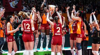 Avrupa şampiyonu Galatasaray Daikin Kadın Voleybol Takımı, kupasını aldı