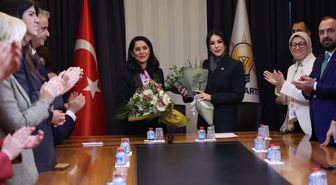 AK Parti'de Ayan yeni görevini devraldı
