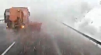 Bolu geçişinde yoğun kar yağışı etkili oldu