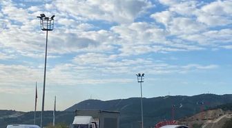İzmir'de araçta kadını silahla öldüren şüpheli intihar girişiminde bulundu