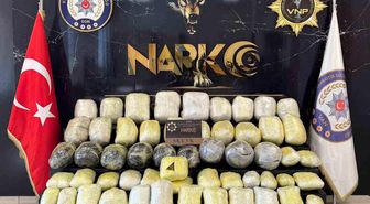 Van'da durdurulan kamyondan 74 kilo uyuşturucu çıktı