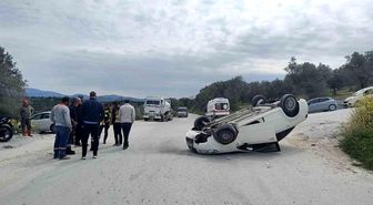 80 yaşındaki sürücü takla atan araçtan sağ çıktı