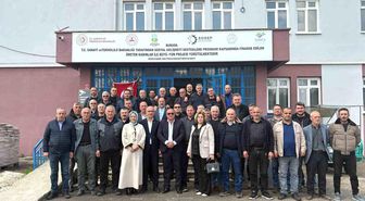 AK Parti Manyas ilçe teşkilatı muhtarlarla istişare toplantısı yaptı