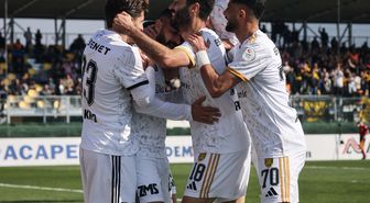 Aliağa FK ile Menemen FK İzmir derbisinde