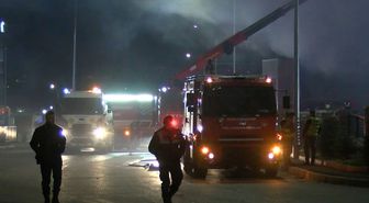 Ankara'da medikal malzeme üretilen fabrikada çıkan yangın, 5 saatte söndürüldü