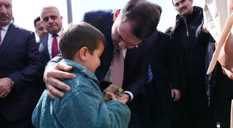Bakan Kurum, Çorum'da esnaf ziyaretinde bulundu