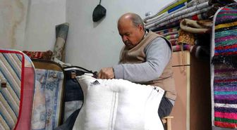 Gaziantep'te 45 yıllık semerci ustası mesleğini yaşatmaya çalışıyor