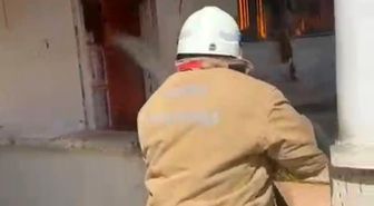 Reyhanlı'da müstakil ev alevlere teslim oldu