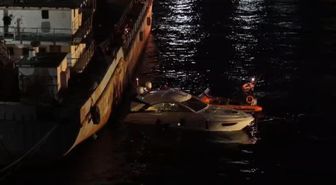 Üsküdar Haydarpaşa Limanı'nda tekne, gemiye çarptı