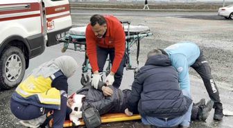 Aksaray'da otomobil ile motosiklet çarpıştı: 1 yaralı