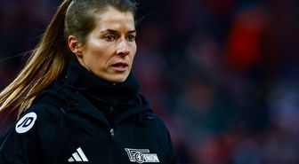 Bundesliga'nın ilk kadın teknik direktörü Marie-Louise Eta oldu! İşte başına geçtiği takım