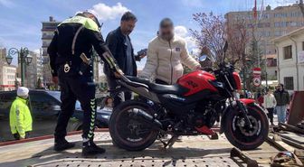 Gürültülü egzoz kullanan motosikletliye 16 bin 329 TL ceza